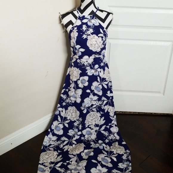 Lulus Dresses & Skirts - Lulus Floral Maxi